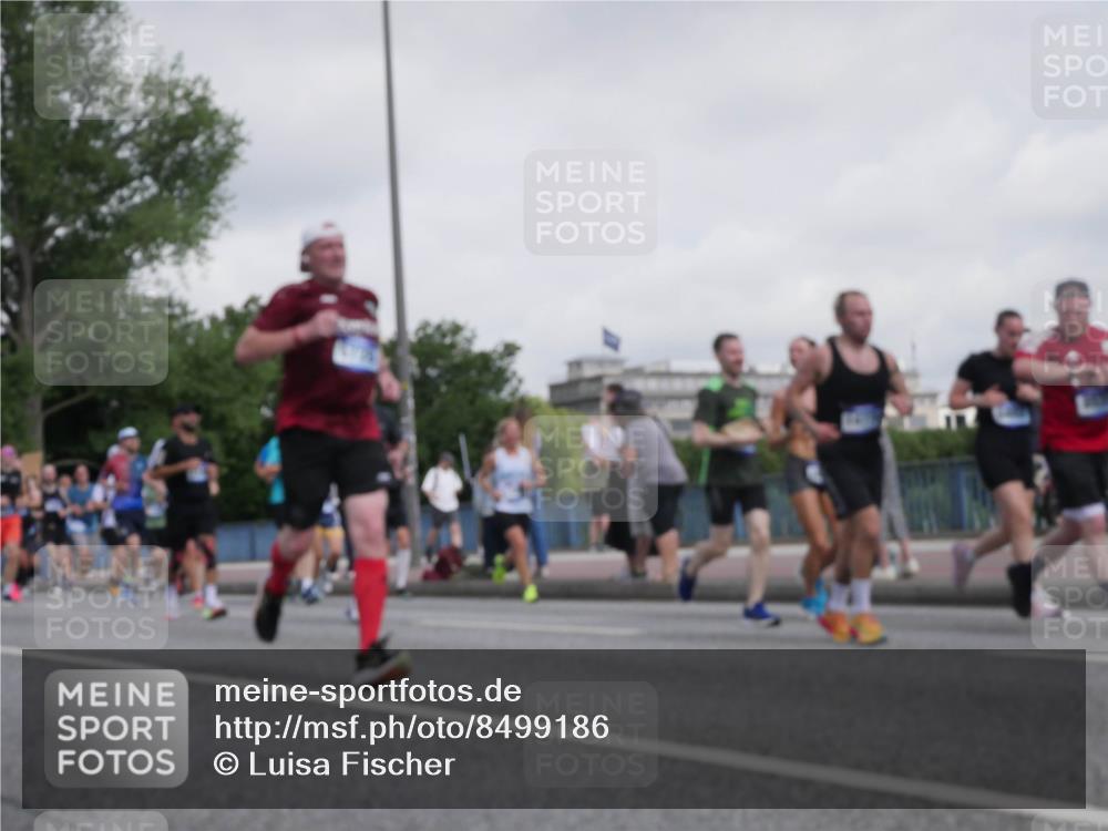 29.06.2025 - hella hamburg halbmarathon Luisa Fischer http://msf.ph/oto/8499186 29.06.2025 10:03:14 Kennedybrücke 1239, 1264, 2159, 2346, 2447, 2582, 2584, 2730, 3042, 3794, 4013, 4419, 4594, 5643, 5728, 6104, 6201, 6462, 6602, 6636, 7159, 7717, 7824, 8531, 9622, 10268, 10337, 10587, 10665, 10742, 10759 meine-sportfotos.de