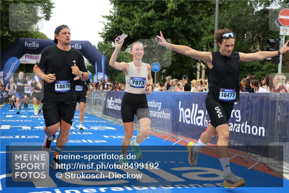 29.06.2025 - hella hamburg halbmarathon Strokosch-Dieckow http://msf.ph/oto/8499192 29.06.2025 10:53:55 Ziel 1151, 1706, 1815, 1870, 2432, 3096, 6260, 6356, 6374, 6481, 7395, 7918, 7973, 8394, 9032, 9922, 10891, 11789, 12413, 13032, 13869, 14026, 14175, 15502, 16477, 16538, 17348, 18308, 18418, 18487, 18759, 18831, 18879, 18915, 19177 meine-sportfotos.de