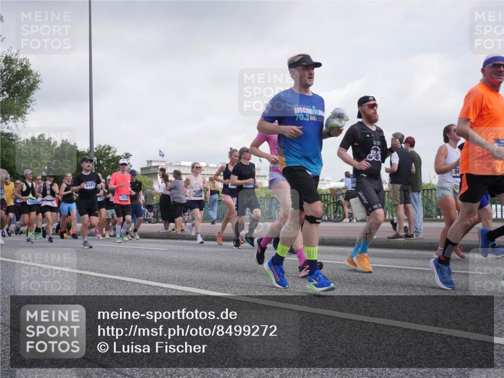 29.06.2025 - hella hamburg halbmarathon Luisa Fischer http://msf.ph/oto/8499272 29.06.2025 10:03:25 Kennedybrücke 2606, 9485, 64, 2027, 122, 12512, 4940, 70, 3, 96, 1019, 1583, 2027, 2086, 2426, 2474, 2606, 2652, 2730, 2982, 3042, 3059, 3319, 3400, 3794, 4419, 4579, 4767, 4940, 5643, 6174, 6220, 6443, 6470, 6636, 7717, 8669, 9450, 9485, 9622, 10534, 10599, 10665, 10742, 10759, 10766 meine-sportfotos.de