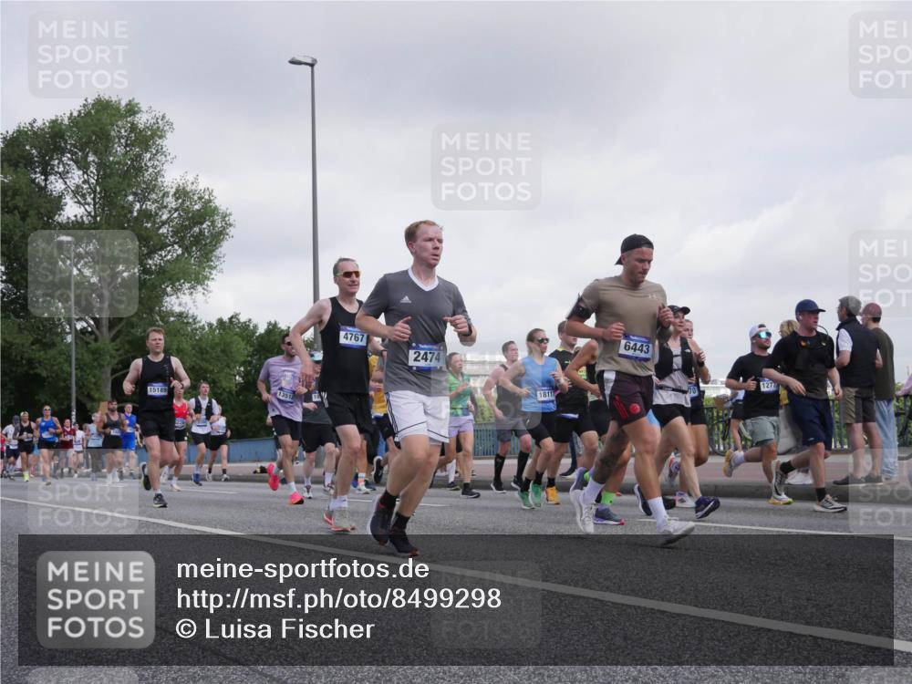 29.06.2025 - hella hamburg halbmarathon Luisa Fischer http://msf.ph/oto/8499298 29.06.2025 10:03:27 Kennedybrücke 15189, 13512, 4767, 2474, 18117, 6443, 70, 1277, 1019, 1583, 2027, 2086, 2426, 2474, 2606, 2652, 2982, 3059, 3319, 3400, 4579, 4767, 4940, 6138, 6174, 6220, 6443, 6470, 6636, 8669, 9450, 9485, 9577, 9622, 10534, 10599, 10742, 10766 meine-sportfotos.de