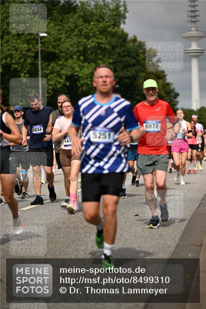 29.06.2025 - hella hamburg halbmarathon Dr. Thomas Lammeyer http://msf.ph/oto/8499310 29.06.2025 10:24:05 Kennedybrücke 1110, 1145, 2357, 2795, 2918, 3278, 3631, 3678, 4539, 4562, 4570, 4614, 4737, 4979, 5035, 5123, 5251, 5397, 5429, 5556, 5834, 5849, 5878, 6444, 6796, 6797, 6872, 6874, 6939, 7137, 7248, 7249, 7647, 7744, 7836, 7917, 10349, 10594, 10622, 11028, 11036, 11247 meine-sportfotos.de