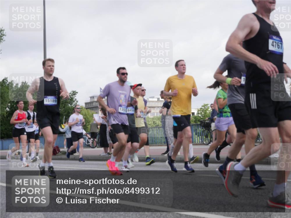 29.06.2025 - hella hamburg halbmarathon Luisa Fischer http://msf.ph/oto/8499312 29.06.2025 10:03:29 Kennedybrücke 6220, 15189, 135845, 4767, 1019, 1544, 1583, 1681, 2086, 2426, 2474, 2606, 2652, 2982, 3059, 3319, 3400, 4579, 4767, 4940, 6138, 6174, 6220, 6443, 6470, 9450, 9485, 9577, 10599, 10766 meine-sportfotos.de