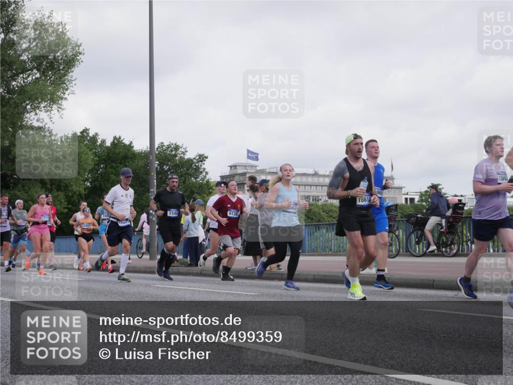 29.06.2025 - hella hamburg halbmarathon Luisa Fischer http://msf.ph/oto/8499359 29.06.2025 10:03:34 Kennedybrücke 17119, 13450, 168, 1544, 17827, 6138, 567, 18612, 960, 13993, 1019, 1544, 1583, 1611, 1681, 2086, 2236, 2426, 3059, 3141, 3400, 4616, 4945, 5418, 6138, 6220, 9450, 9553, 9555, 9577, 10599, 10797 meine-sportfotos.de