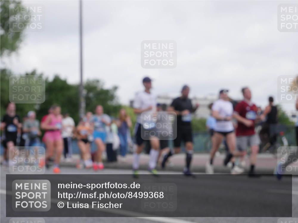 29.06.2025 - hella hamburg halbmarathon Luisa Fischer http://msf.ph/oto/8499368 29.06.2025 10:03:36 Kennedybrücke 1544, 1611, 1681, 2086, 2236, 3059, 3141, 3400, 4616, 4945, 5418, 6138, 9553, 9555, 9577, 10797 meine-sportfotos.de