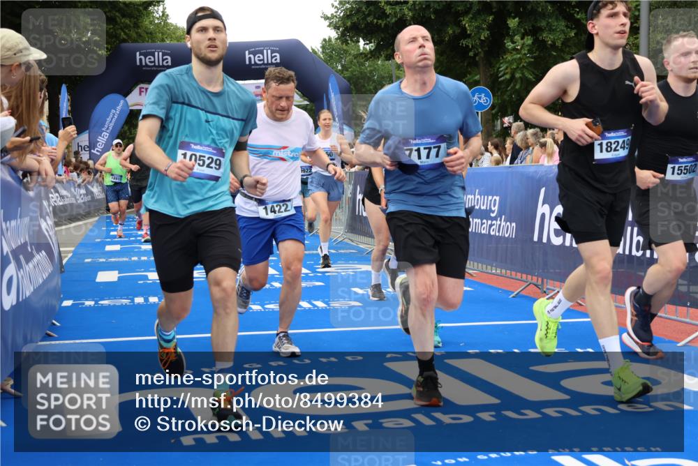 29.06.2025 - hella hamburg halbmarathon Strokosch-Dieckow http://msf.ph/oto/8499384 29.06.2025 10:53:48 Ziel 1422, 1706, 1870, 2082, 2518, 5607, 6260, 6877, 7177, 7395, 7973, 8285, 8335, 9922, 10529, 10891, 12413, 14026, 14175, 14702, 14818, 15502, 16477, 16538, 17482, 17740, 18249, 18418, 18487, 18514, 18759, 18831, 18879, 18915, 19177 meine-sportfotos.de