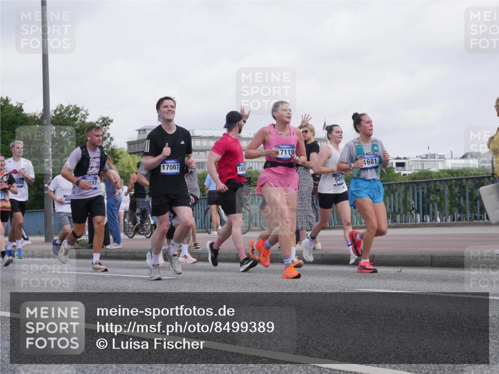 29.06.2025 - hella hamburg halbmarathon Luisa Fischer http://msf.ph/oto/8499389 29.06.2025 10:03:38 Kennedybrücke 77, 093, 494, 97, 17087, 1850, 17119, 5418, 1681, 1544, 1568, 1611, 1681, 2236, 3141, 4616, 4945, 5033, 5418, 6138, 9553, 9555, 9577, 10188, 10797 meine-sportfotos.de