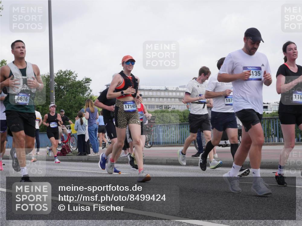 29.06.2025 - hella hamburg halbmarathon Luisa Fischer http://msf.ph/oto/8499424 29.06.2025 10:03:42 Kennedybrücke 4616, 14673, 17145, 268, 187, 135, 116, 1568, 1611, 1681, 2236, 3141, 4616, 4945, 5033, 5418, 9553, 9555, 10188, 10797 meine-sportfotos.de