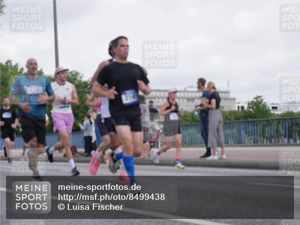 29.06.2025 - hella hamburg halbmarathon Luisa Fischer http://msf.ph/oto/8499438 29.06.2025 10:03:44 Kennedybrücke 1568, 1611, 2236, 3141, 3983, 4616, 4945, 5033, 9553, 9555, 10188, 10271 meine-sportfotos.de