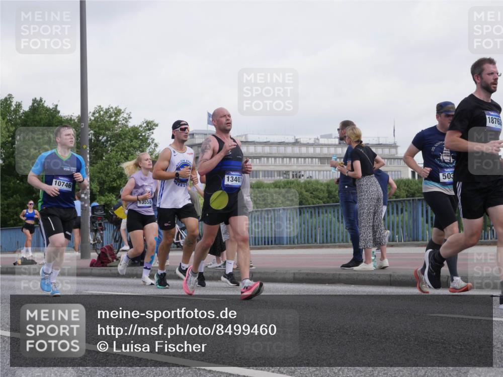 29.06.2025 - hella hamburg halbmarathon Luisa Fischer http://msf.ph/oto/8499460 29.06.2025 10:03:47 Kennedybrücke 10746, 13558, 13407, 503, 18762, 1568, 1611, 3983, 5033, 6757, 8255, 10188, 10271 meine-sportfotos.de