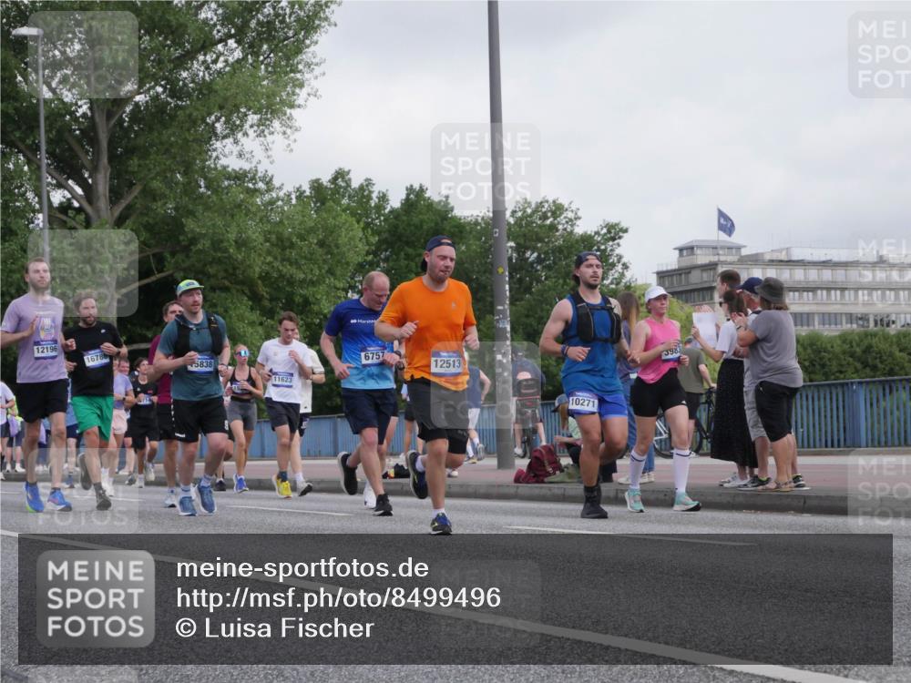 29.06.2025 - hella hamburg halbmarathon Luisa Fischer http://msf.ph/oto/8499496 29.06.2025 10:03:52 Kennedybrücke 12196, 16786, 5838, 11623, 6757, 12513, 10271, 3983, 2354, 3983, 4708, 5870, 6147, 6714, 6757, 8255, 8478, 10271 meine-sportfotos.de