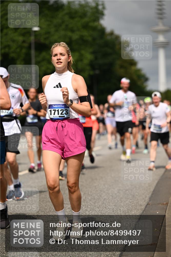 29.06.2025 - hella hamburg halbmarathon Dr. Thomas Lammeyer http://msf.ph/oto/8499497 29.06.2025 10:24:11 Kennedybrücke 1110, 1115, 1145, 2357, 3278, 3631, 3678, 4539, 4562, 4570, 4585, 4614, 4737, 4739, 4979, 5035, 5123, 5251, 5556, 5834, 5849, 5878, 6444, 6796, 6797, 6872, 6874, 7137, 7647, 7744, 7808, 7917, 8387, 9136, 9196, 9735, 10349, 10550, 10622, 11028, 11036, 11434 meine-sportfotos.de