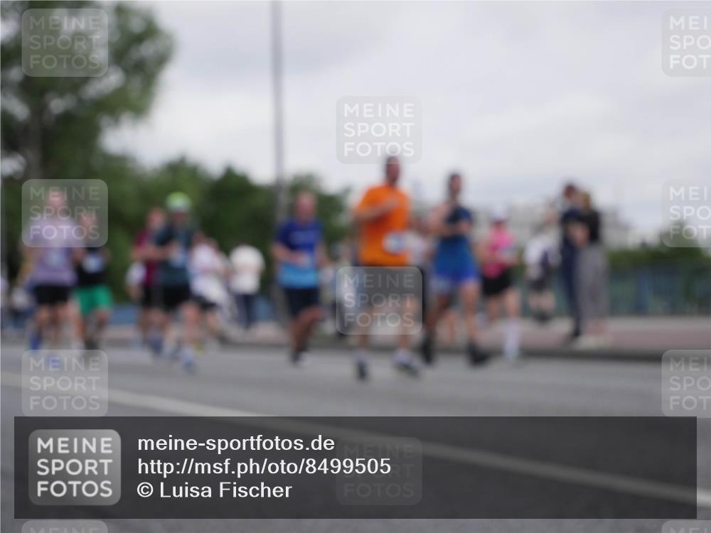 29.06.2025 - hella hamburg halbmarathon Luisa Fischer http://msf.ph/oto/8499505 29.06.2025 10:03:53 Kennedybrücke 2354, 3740, 3983, 4238, 4708, 5870, 6147, 6714, 6757, 8255, 8478, 10271 meine-sportfotos.de