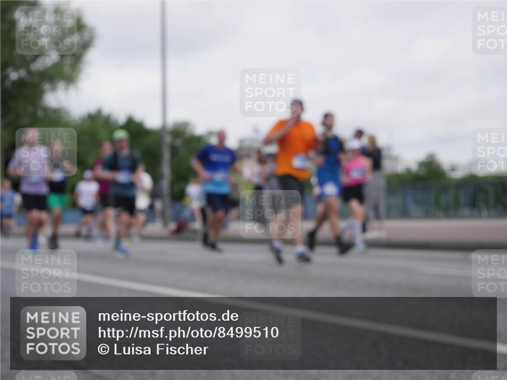 29.06.2025 - hella hamburg halbmarathon Luisa Fischer http://msf.ph/oto/8499510 29.06.2025 10:03:53 Kennedybrücke 2354, 3740, 3983, 4238, 4708, 5870, 6147, 6714, 6757, 8255, 8478, 10271 meine-sportfotos.de