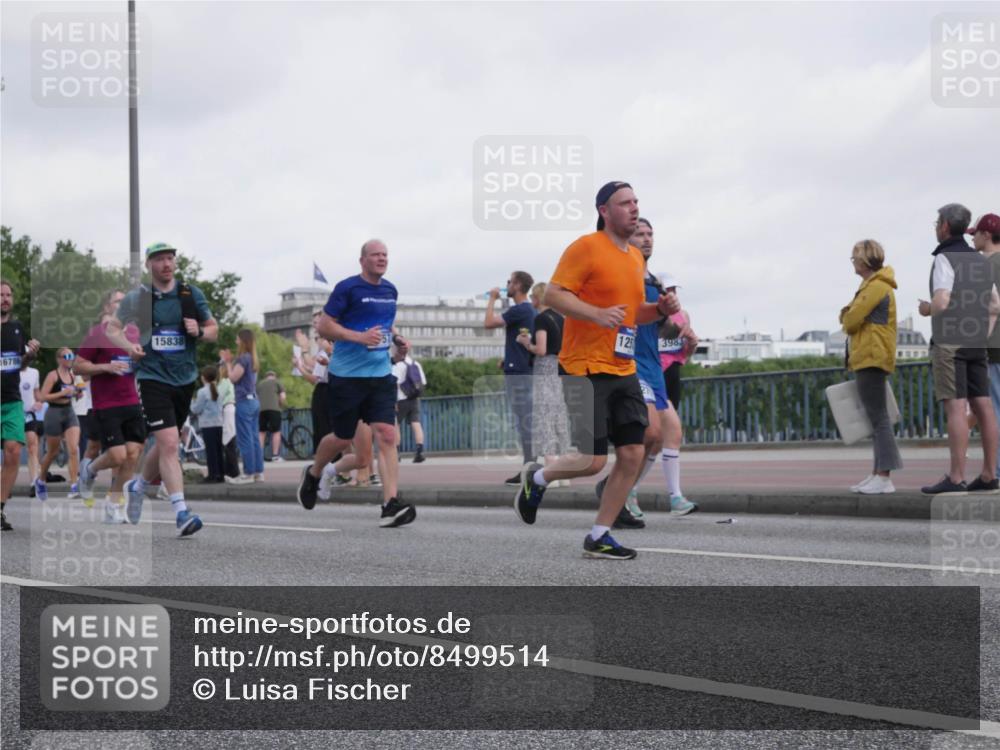 29.06.2025 - hella hamburg halbmarathon Luisa Fischer http://msf.ph/oto/8499514 29.06.2025 10:03:53 Kennedybrücke 15838, 16786, 125, 3983, 2354, 3740, 3983, 4238, 4708, 5870, 6147, 6714, 6757, 8255, 8478, 10271 meine-sportfotos.de