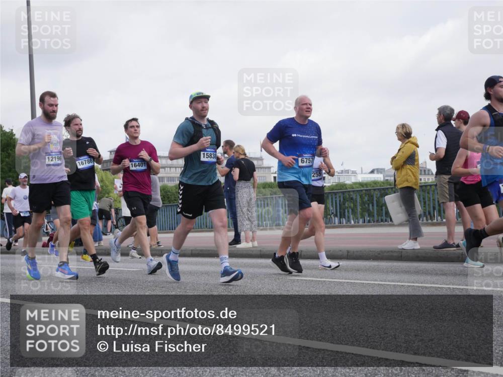 29.06.2025 - hella hamburg halbmarathon Luisa Fischer http://msf.ph/oto/8499521 29.06.2025 10:03:54 Kennedybrücke 12196, 16786, 16401, 15838, 6757, 255, 2354, 3740, 3983, 4238, 4708, 5870, 6147, 6714, 6757, 8255, 8478, 10271 meine-sportfotos.de