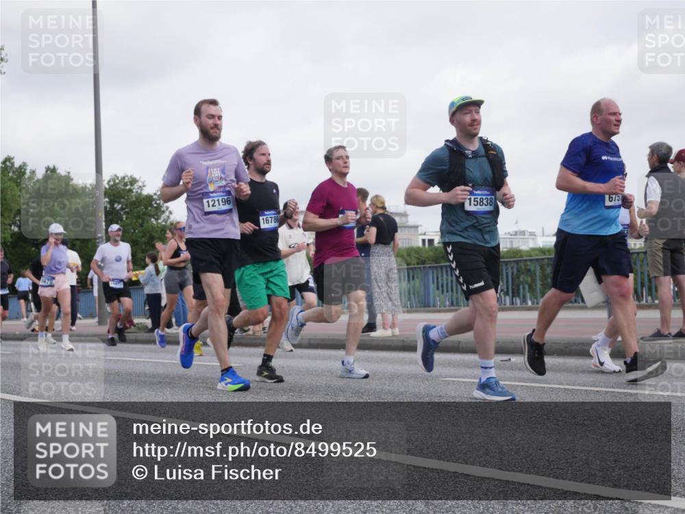 29.06.2025 - hella hamburg halbmarathon Luisa Fischer http://msf.ph/oto/8499525 29.06.2025 10:03:55 Kennedybrücke 12196, 16786, 15838, 675, 2354, 3740, 3983, 4238, 4708, 5870, 6147, 6531, 6714, 6757, 6835, 8255, 8478, 10271 meine-sportfotos.de