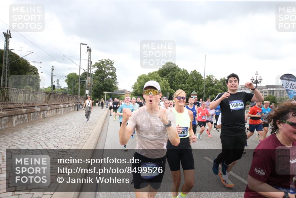 29.06.2025 - hella hamburg halbmarathon Jannik Wohlers http://msf.ph/oto/8499526 29.06.2025 10:56:43 Lombardsbrücke 1207, 2370, 2871, 3387, 3470, 3485, 3723, 3851, 4241, 4485, 4568, 4569, 4611, 4998, 5057, 5316, 5639, 6053, 6284, 6832, 6981, 7416, 7417, 7592, 7787, 7964, 8039, 8197, 8224, 8546, 8679, 9110, 9298, 9299, 9329, 9513, 9570, 9670, 10016, 10142, 10450, 10505, 10632, 11050, 11179, 11323, 11954, 12226, 12476, 12477, 12484, 12535, 12828, 12829, 12832, 12984, 13194, 13224, 13276, 13490, 13513, 13731, 13878, 13986, 14146, 14148, 14414, 15499 meine-sportfotos.de