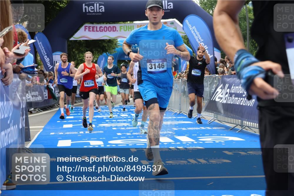 29.06.2025 - hella hamburg halbmarathon Strokosch-Dieckow http://msf.ph/oto/8499537 29.06.2025 10:43:20 Ziel 2653, 3109, 3124, 3146, 3928, 5506, 8664, 10099, 10237, 13348, 15921, 16314, 16720, 16997, 17391, 18274, 18942, 18987, 19009, 19051 meine-sportfotos.de