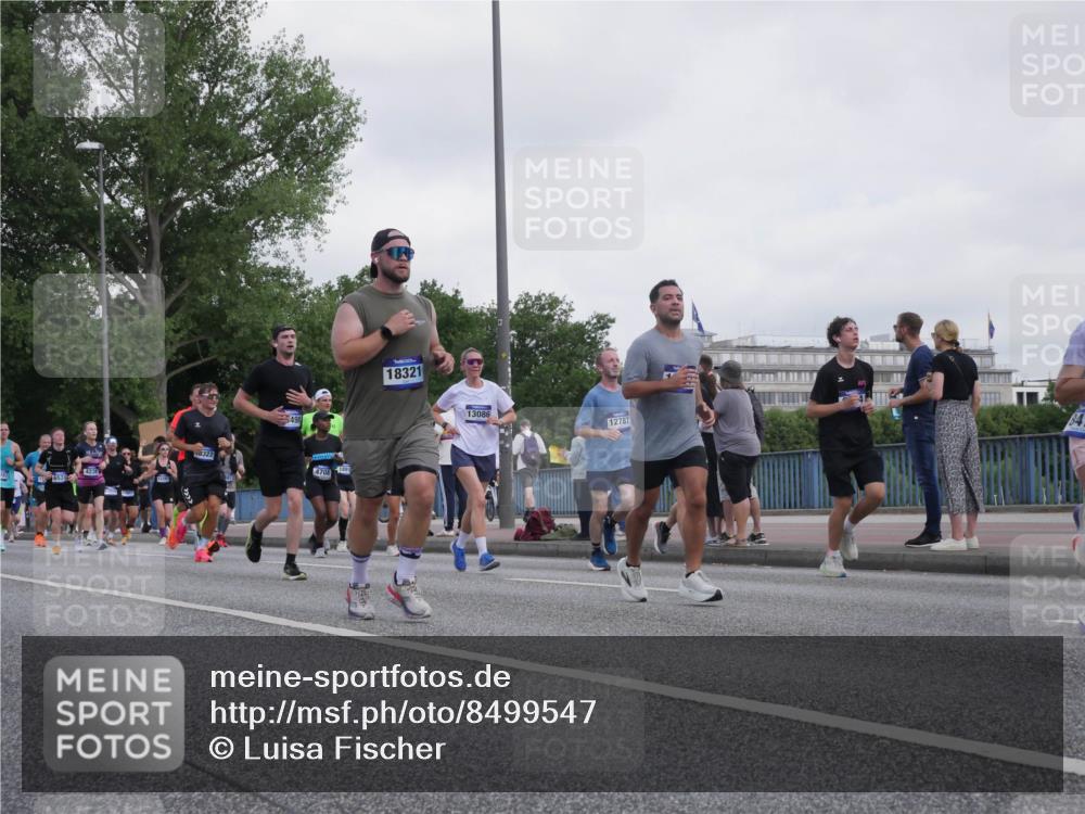 29.06.2025 - hella hamburg halbmarathon Luisa Fischer http://msf.ph/oto/8499547 29.06.2025 10:03:58 Kennedybrücke 4238, 3327, 498, 4708, 1891, 18321, 13086, 12787, 1387, 2354, 2363, 3740, 4238, 4249, 4708, 5870, 6147, 6487, 6531, 6714, 6757, 6835, 8255, 8478 meine-sportfotos.de