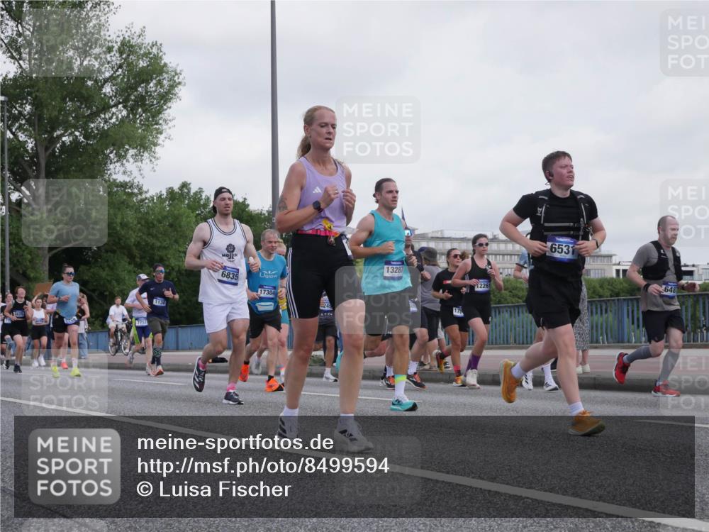 29.06.2025 - hella hamburg halbmarathon Luisa Fischer http://msf.ph/oto/8499594 29.06.2025 10:04:04 Kennedybrücke 7757, 1130, 6835, 17304, 13287, 175, 12261, 6531, 648, 1387, 1726, 2354, 2363, 3625, 3740, 4238, 4249, 4708, 5870, 6147, 6487, 6531, 6591, 6835, 7757, 7759, 7761, 8326, 8923, 10705 meine-sportfotos.de
