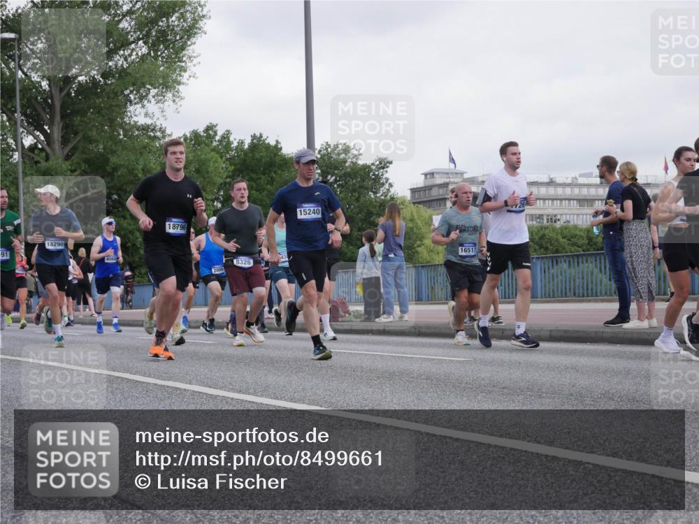 29.06.2025 - hella hamburg halbmarathon Luisa Fischer http://msf.ph/oto/8499661 29.06.2025 10:04:12 Kennedybrücke 91, 18290, 4068, 18796, 2006, 8326, 15240, 16517, 1420, 1726, 2006, 2936, 3625, 4068, 4319, 6591, 6924, 7757, 7759, 7761, 8046, 8326, 8691, 8923, 9124, 9932, 10383, 10705 meine-sportfotos.de