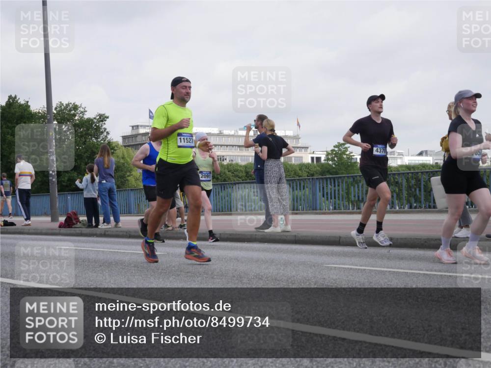 29.06.2025 - hella hamburg halbmarathon Luisa Fischer http://msf.ph/oto/8499734 29.06.2025 10:04:24 Kennedybrücke 11527, 2091, 4370, 05, 1526, 2091, 2490, 2936, 3425, 3976, 4319, 4370, 5675, 6087, 6281, 6302, 7287, 7658, 8030, 8046, 8392, 8822, 10576 meine-sportfotos.de