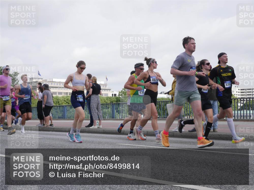 29.06.2025 - hella hamburg halbmarathon Luisa Fischer http://msf.ph/oto/8499814 29.06.2025 10:04:33 Kennedybrücke 13528, 1663, 8822, 16754, 8392, 5570, 0201, 6302, 2167, 2806, 2957, 3663, 3976, 4322, 5675, 6281, 0000, 6302, 6921, 8030, 8392, 8578, 8822, 10281, 10301 meine-sportfotos.de