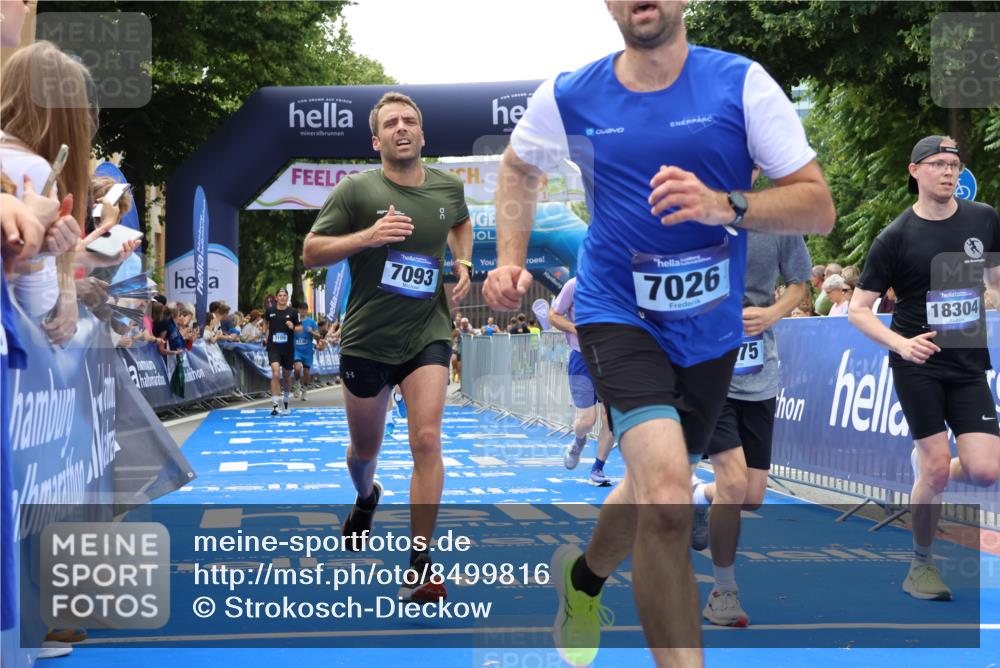 29.06.2025 - hella hamburg halbmarathon Strokosch-Dieckow http://msf.ph/oto/8499816 29.06.2025 10:43:13 Ziel 1675, 3109, 3124, 3146, 7026, 7093, 7451, 10099, 10251, 11177, 12153, 15255, 15706, 15921, 16314, 16997, 18274, 18304 meine-sportfotos.de