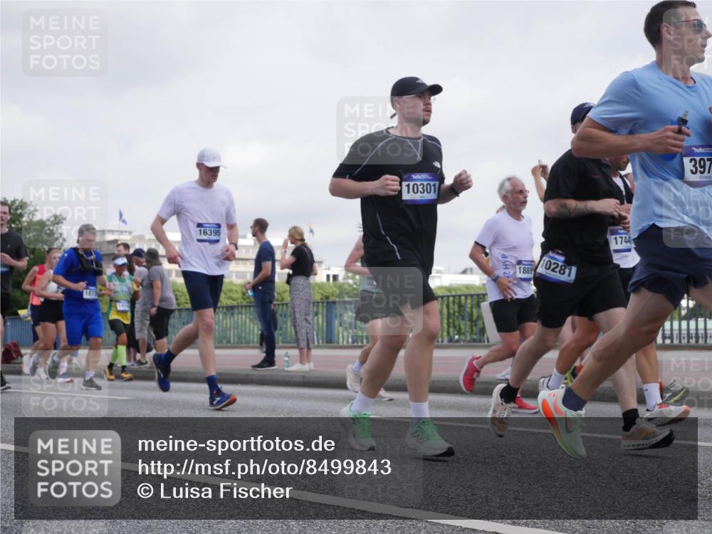 29.06.2025 - hella hamburg halbmarathon Luisa Fischer http://msf.ph/oto/8499843 29.06.2025 10:04:37 Kennedybrücke 1873, 16395, 10301, 1889, 10281, 1744, 397, 1653, 1722, 2167, 2806, 2957, 3663, 3976, 4322, 0000, 6921, 7846, 8578, 8632, 8822, 10074, 10281, 10301 meine-sportfotos.de