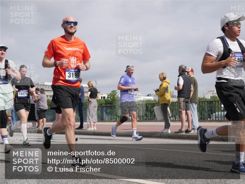 29.06.2025 - hella hamburg halbmarathon Luisa Fischer http://msf.ph/oto/8500002 29.06.2025 10:04:58 Kennedybrücke 6083, 14471, 3199, 17952, 438, 1184, 1329, 1364, 1881, 1940, 3199, 4649, 6327, 6438, 9741, 10882 meine-sportfotos.de
