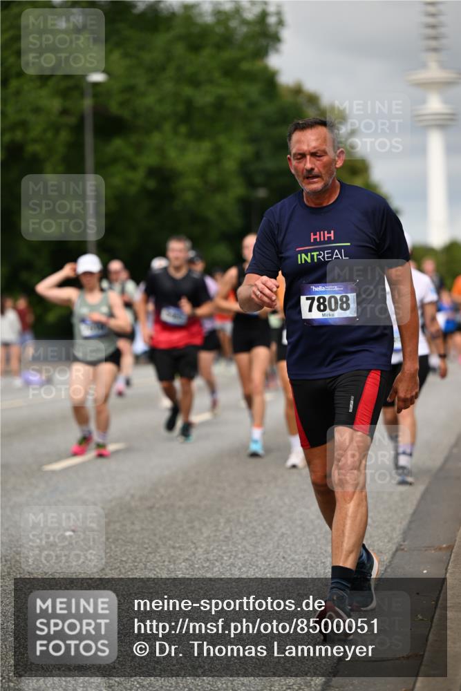 29.06.2025 - hella hamburg halbmarathon Dr. Thomas Lammeyer http://msf.ph/oto/8500051 29.06.2025 10:24:27 Kennedybrücke 1046, 1069, 1110, 1115, 1154, 1471, 1474, 1534, 2064, 2357, 3278, 3678, 3733, 4422, 4539, 4585, 4614, 4737, 4739, 5659, 5831, 5937, 7101, 7519, 7739, 7744, 7808, 8387, 8462, 8588, 8738, 9136, 9196, 9735, 10041, 10414, 10550, 10595, 10622, 11028, 11434 meine-sportfotos.de
