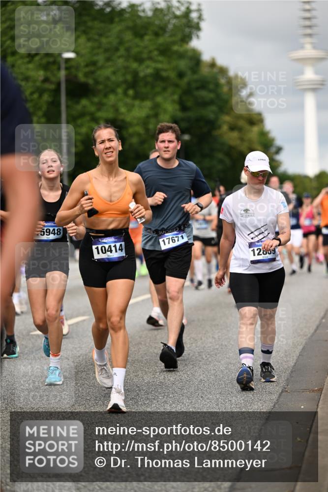 29.06.2025 - hella hamburg halbmarathon Dr. Thomas Lammeyer http://msf.ph/oto/8500142 29.06.2025 10:24:29 Kennedybrücke 1046, 1069, 1110, 1115, 1154, 1471, 1474, 1534, 2064, 2357, 3278, 3733, 4422, 4585, 4737, 4739, 5659, 5831, 5937, 7101, 7131, 7519, 7739, 7744, 7808, 8025, 8387, 8462, 8588, 8738, 9136, 9196, 9735, 9873, 10041, 10414, 10550, 10595, 10647, 10754, 11434 meine-sportfotos.de