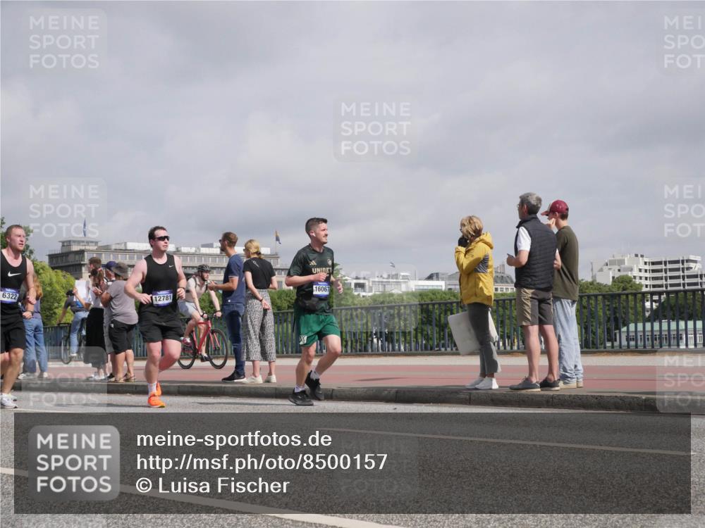 29.06.2025 - hella hamburg halbmarathon Luisa Fischer http://msf.ph/oto/8500157 29.06.2025 10:05:18 Kennedybrücke 6322, 12781, 16067, 1432, 1453, 2322, 2323, 3169, 4286, 4663, 5763, 6322, 7243, 9020, 9021, 9928 meine-sportfotos.de