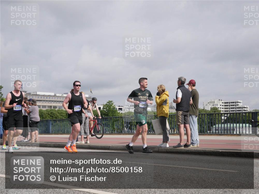29.06.2025 - hella hamburg halbmarathon Luisa Fischer http://msf.ph/oto/8500158 29.06.2025 10:05:18 Kennedybrücke 6322, 12781, 000000, 16067, 1432, 1453, 2322, 2323, 3169, 4286, 4663, 5763, 6322, 7243, 9020, 9021, 9928 meine-sportfotos.de