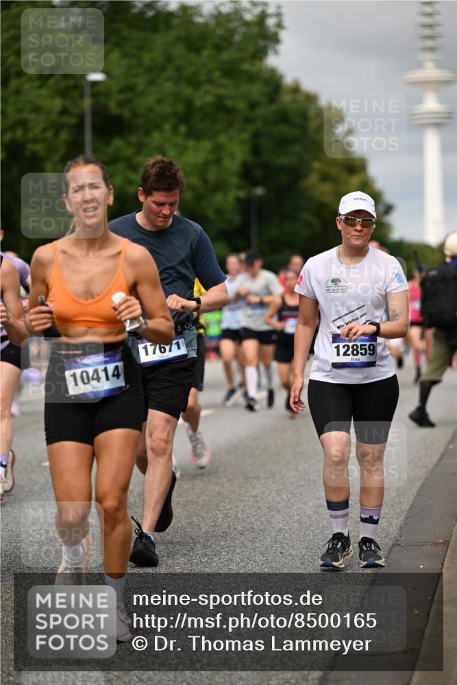 29.06.2025 - hella hamburg halbmarathon Dr. Thomas Lammeyer http://msf.ph/oto/8500165 29.06.2025 10:24:30 Kennedybrücke 1046, 1069, 1110, 1115, 1154, 1471, 1474, 1534, 2064, 2357, 3278, 3733, 4422, 4585, 4737, 4739, 5659, 5831, 5937, 7101, 7131, 7519, 7739, 7744, 7808, 8025, 8387, 8462, 8588, 8738, 9136, 9196, 9735, 9873, 10041, 10414, 10550, 10595, 10613, 10647, 10754, 11434 meine-sportfotos.de