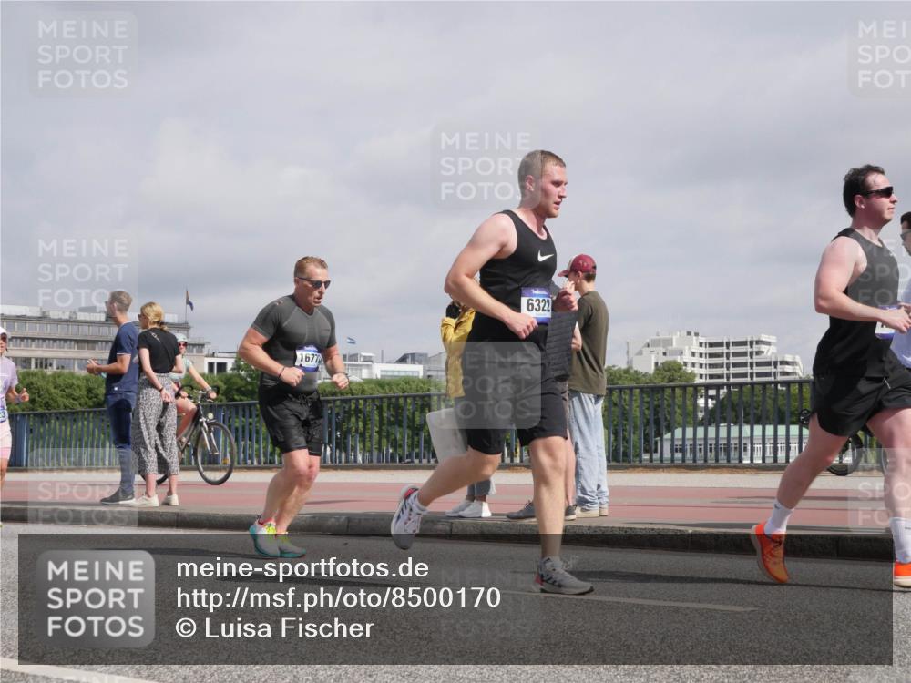 29.06.2025 - hella hamburg halbmarathon Luisa Fischer http://msf.ph/oto/8500170 29.06.2025 10:05:20 Kennedybrücke 16770, 6322, 1128, 1432, 2322, 2323, 4663, 4985, 5763, 6322, 6860, 7243, 9020, 9021, 9928, 10866 meine-sportfotos.de