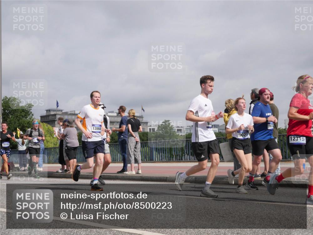 29.06.2025 - hella hamburg halbmarathon Luisa Fischer http://msf.ph/oto/8500223 29.06.2025 10:05:27 Kennedybrücke 19162, 902, 13868, 1672, 9021, 12315, 1128, 1254, 1733, 2322, 3780, 4663, 4985, 5742, 6708, 6860, 7049, 7243, 8749, 9020, 9021, 10866 meine-sportfotos.de