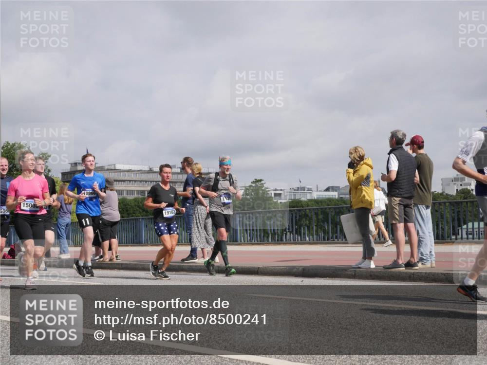 29.06.2025 - hella hamburg halbmarathon Luisa Fischer http://msf.ph/oto/8500241 29.06.2025 10:05:28 Kennedybrücke 686, 1500, 10866, 19162, 1128, 1128, 1254, 1733, 3780, 4663, 4985, 5742, 6708, 6860, 7049, 8749, 9020, 9021, 10866 meine-sportfotos.de