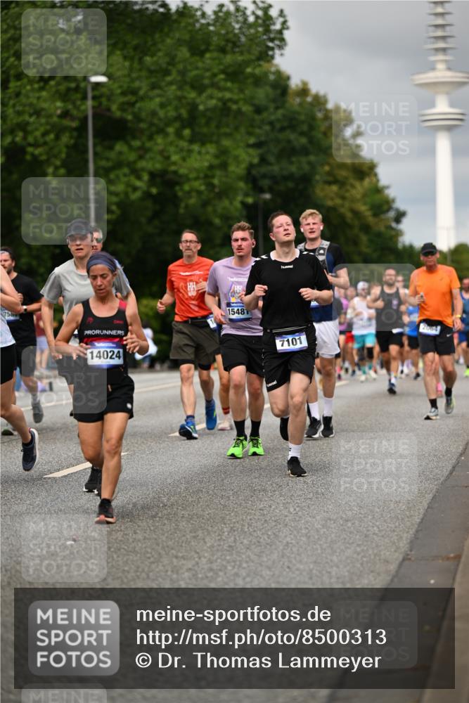 29.06.2025 - hella hamburg halbmarathon Dr. Thomas Lammeyer http://msf.ph/oto/8500313 29.06.2025 10:24:34 Kennedybrücke 1046, 1069, 1110, 1115, 1154, 1471, 1474, 1534, 2053, 2064, 2834, 3733, 3842, 4422, 4585, 4737, 4739, 5659, 5831, 5937, 7101, 7131, 7519, 7739, 7808, 8025, 8387, 8462, 8588, 8738, 9136, 9196, 9735, 9873, 10039, 10041, 10414, 10550, 10595, 10613, 10647, 10754, 11100, 11434 meine-sportfotos.de