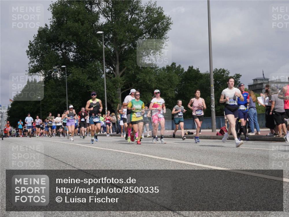 29.06.2025 - hella hamburg halbmarathon Luisa Fischer http://msf.ph/oto/8500335 29.06.2025 10:05:41 Kennedybrücke 6295, 14732, 19148, 3919, 11191, 11515, 2142, 2685, 3919, 6166, 6295, 6997, 7323, 8364, 8662, 10295, 10539 meine-sportfotos.de