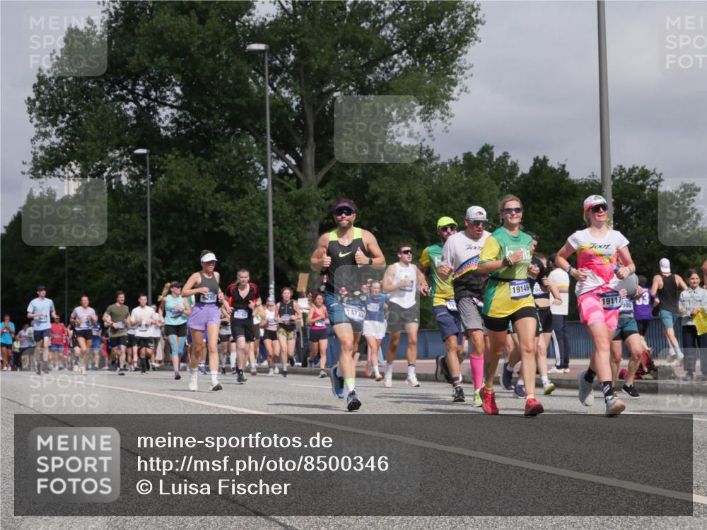 29.06.2025 - hella hamburg halbmarathon Luisa Fischer http://msf.ph/oto/8500346 29.06.2025 10:05:42 Kennedybrücke 6295, 14732, 2142, 001, 19146, 19117, 986, 2142, 2685, 3919, 6166, 6295, 6752, 6997, 7323, 8364, 8662, 10295, 10539 meine-sportfotos.de