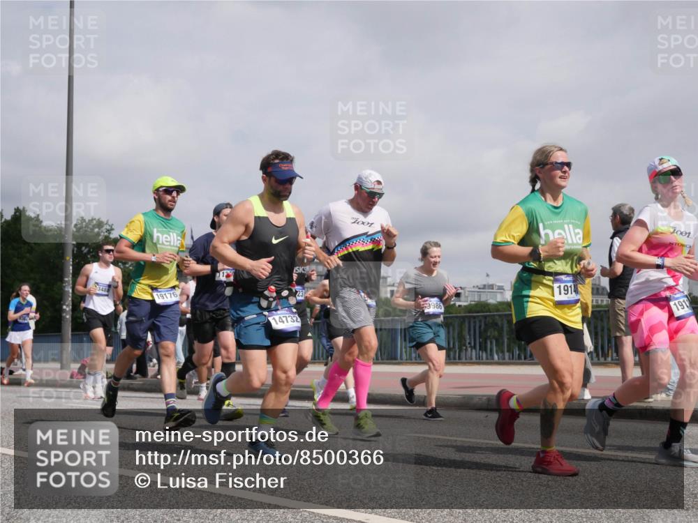 29.06.2025 - hella hamburg halbmarathon Luisa Fischer http://msf.ph/oto/8500366 29.06.2025 10:05:45 Kennedybrücke 3488, 19176, 23, 3986, 14732, 1914, 191, 1414, 2142, 2685, 2819, 3225, 3919, 6295, 6752, 6997, 7323, 8003, 8364, 9006, 10295 meine-sportfotos.de