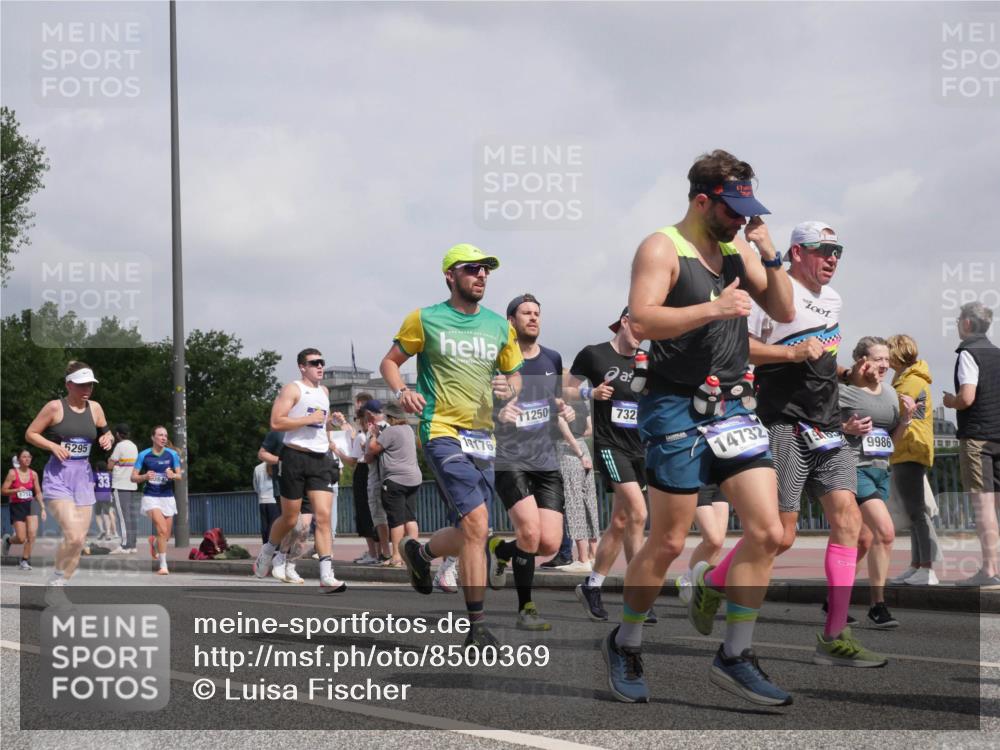 29.06.2025 - hella hamburg halbmarathon Luisa Fischer http://msf.ph/oto/8500369 29.06.2025 10:05:45 Kennedybrücke 6752, 5295, 364, 19176, 1250, 732, 14732, 9986, 1414, 2142, 2685, 2819, 3225, 3919, 6295, 6752, 6997, 7323, 8003, 8364, 9006, 10295 meine-sportfotos.de