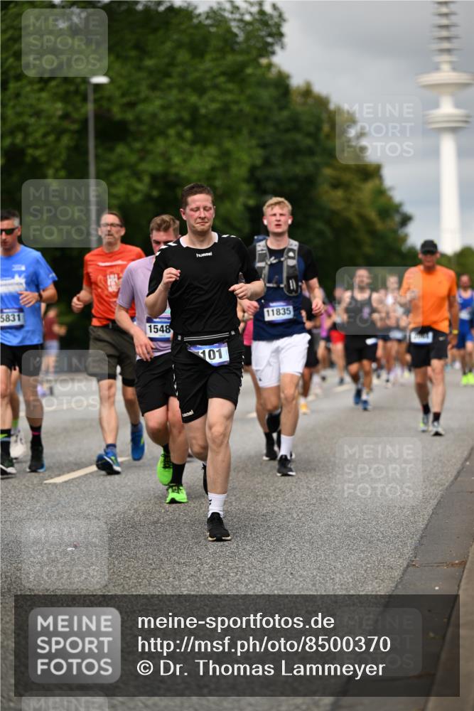 29.06.2025 - hella hamburg halbmarathon Dr. Thomas Lammeyer http://msf.ph/oto/8500370 29.06.2025 10:24:35 Kennedybrücke 1046, 1069, 1110, 1115, 1154, 1471, 1474, 1534, 2053, 2064, 2834, 3733, 3842, 4422, 4585, 4737, 4739, 5659, 5831, 5937, 7101, 7131, 7519, 7739, 7808, 8025, 8387, 8462, 8588, 8738, 9136, 9196, 9735, 9873, 10039, 10041, 10414, 10550, 10595, 10613, 10647, 10754, 11100, 11434 meine-sportfotos.de