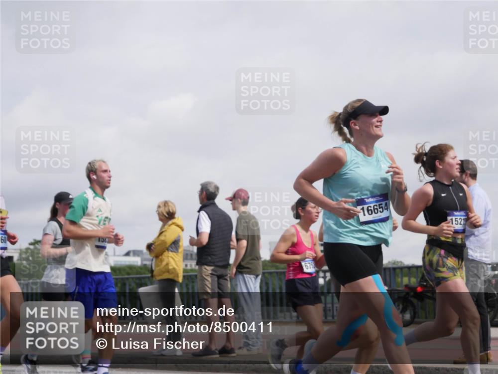 29.06.2025 - hella hamburg halbmarathon Luisa Fischer http://msf.ph/oto/8500411 29.06.2025 10:05:51 Kennedybrücke 60, 150, 675, 16654, 1521, 1414, 2142, 2819, 3225, 6752, 6815, 6997, 8003, 8364, 8483, 9006, 10295 meine-sportfotos.de
