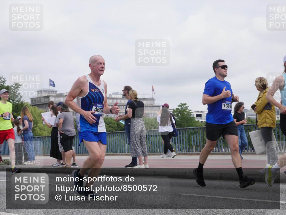 29.06.2025 - hella hamburg halbmarathon Luisa Fischer http://msf.ph/oto/8500572 29.06.2025 10:06:13 Kennedybrücke 4665, 13036, 1135, 1138, 1702, 2619, 2810, 3630, 4066, 4204, 4613, 4665, 9439 meine-sportfotos.de