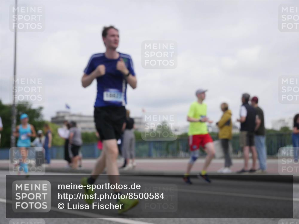29.06.2025 - hella hamburg halbmarathon Luisa Fischer http://msf.ph/oto/8500584 29.06.2025 10:06:15 Kennedybrücke 1135, 1138, 1482, 1702, 2619, 2810, 3630, 4066, 4204, 4613, 4665, 9439 meine-sportfotos.de