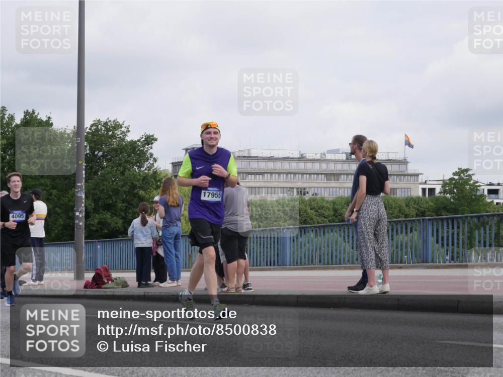 29.06.2025 - hella hamburg halbmarathon Luisa Fischer http://msf.ph/oto/8500838 29.06.2025 10:06:58 Kennedybrücke 4095, 17955, 1450, 2683, 4095, 5058, 6142, 8177, 8421, 8422, 8423, 8469, 8484, 9899, 10389 meine-sportfotos.de