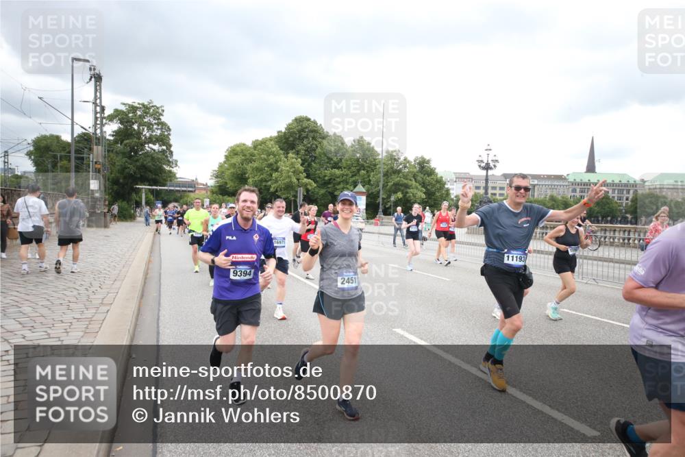 29.06.2025 - hella hamburg halbmarathon Jannik Wohlers http://msf.ph/oto/8500870 29.06.2025 10:57:29 Lombardsbrücke 1123, 1248, 1388, 2015, 2451, 2567, 2900, 3191, 3644, 3936, 4059, 4429, 4521, 5676, 6316, 6337, 6916, 7172, 7193, 7556, 8159, 8474, 8713, 8773, 9059, 9180, 9394, 9398, 9436, 9613, 9840, 10070, 10352, 10380, 10461, 10513, 10551, 10560, 10578, 10629, 10630, 10737, 10912, 11013, 11026, 11193, 11263, 11266, 11267, 11353, 11377, 11392, 11732, 13176, 13352, 13358, 13364, 13553, 13804, 13882, 14290, 14453, 14507, 14685, 15510, 15552, 15800, 15956, 16082 meine-sportfotos.de