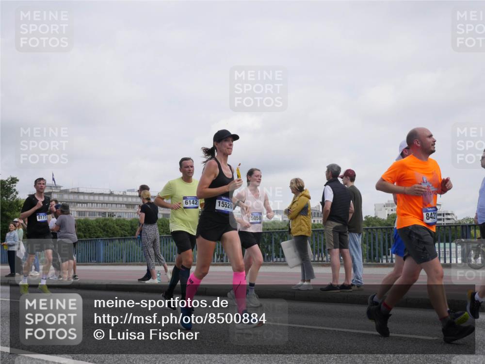 29.06.2025 - hella hamburg halbmarathon Luisa Fischer http://msf.ph/oto/8500884 29.06.2025 10:07:06 Kennedybrücke 6142, 8177, 15520, 5058, 8421, 1355, 1450, 2277, 2979, 4951, 5058, 6142, 7485, 8177, 8421, 8422, 8423, 9526, 9899 meine-sportfotos.de